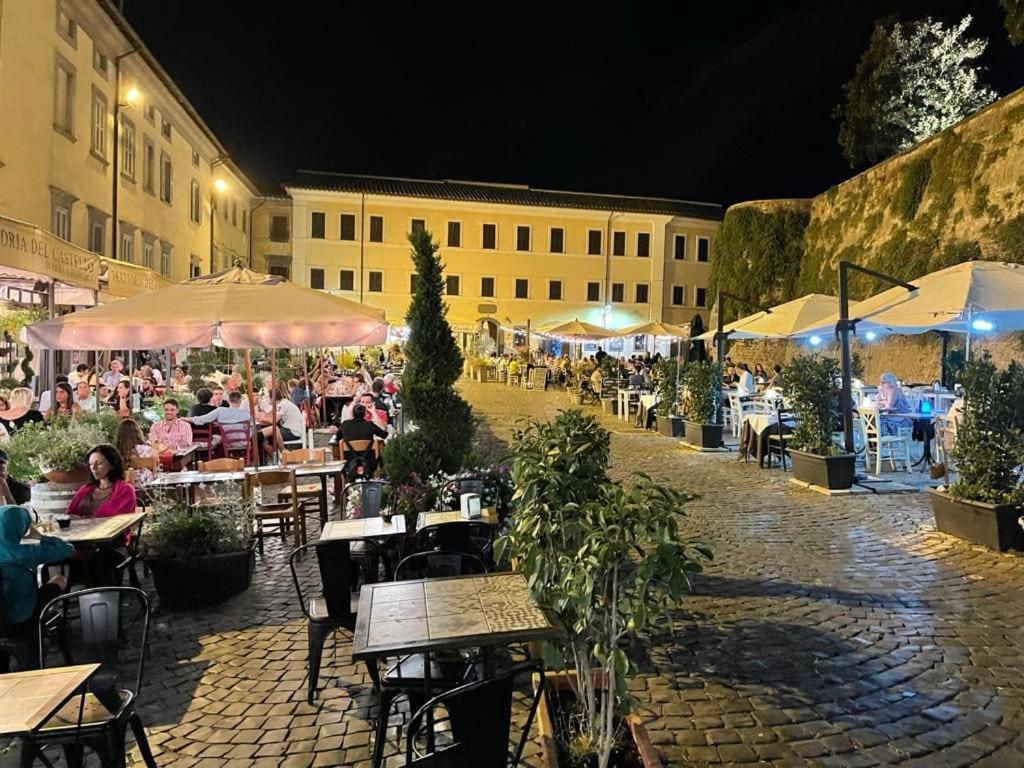 La Casa Sotto Il Castello Apartman Bracciano Kültér fotó